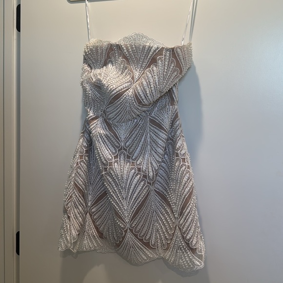 Elliatt Harper white strapless mini - Picture 5 of 7